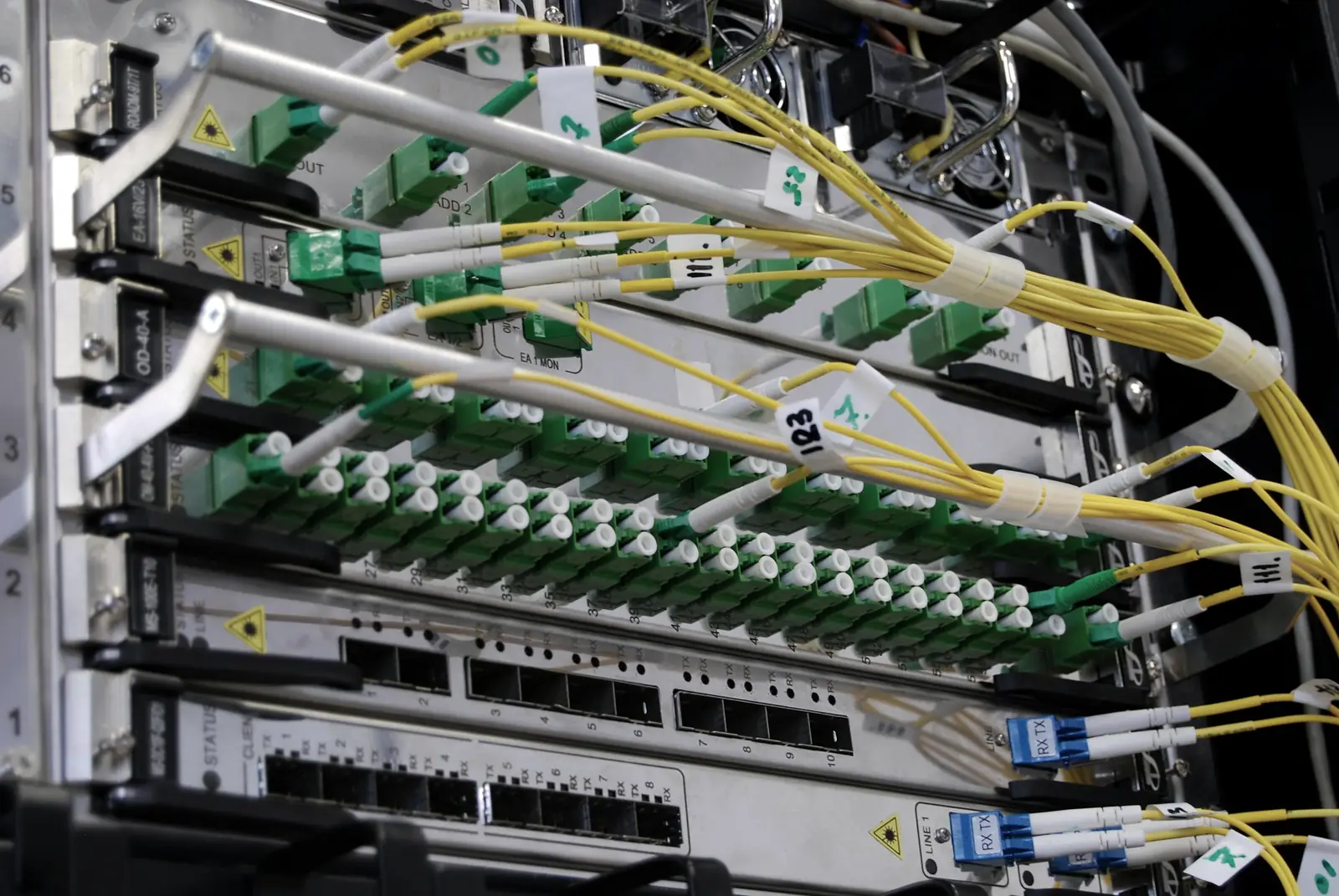 Fiber optic patch cables in a network switch